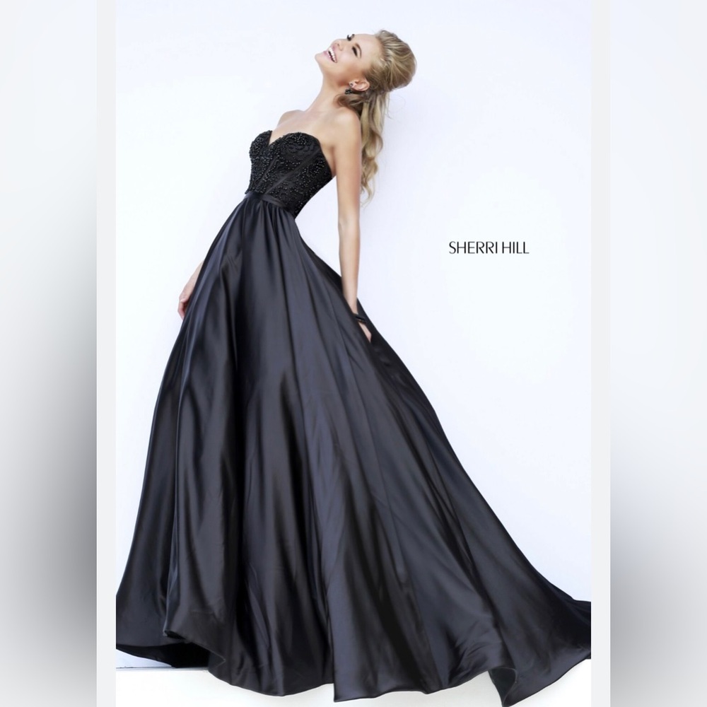 Sherri Hill Black dress Size 8